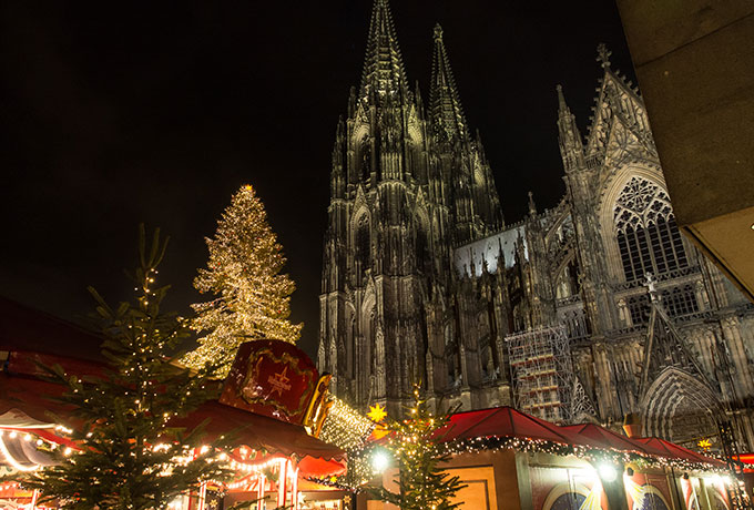 Kerstmarkt Keulen by night